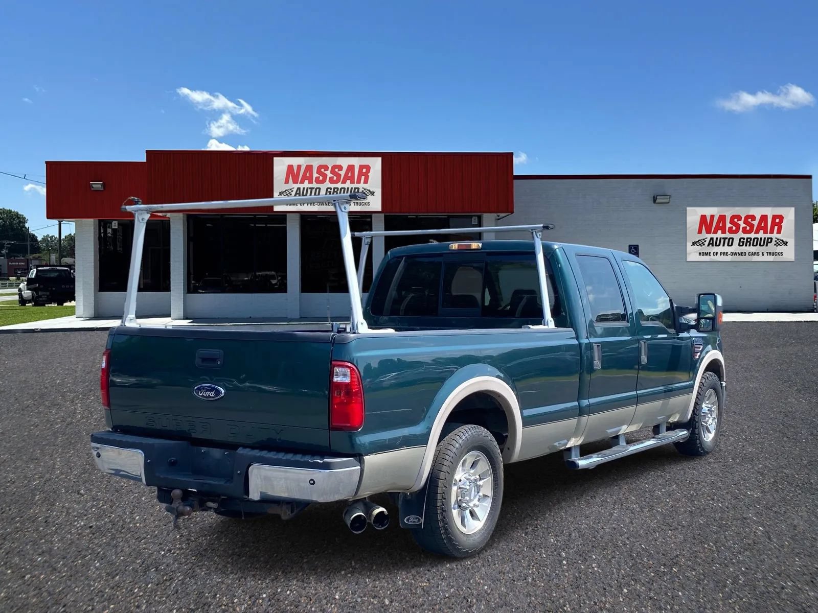 Used 2008 Ford F350 Lariat RWD image 4