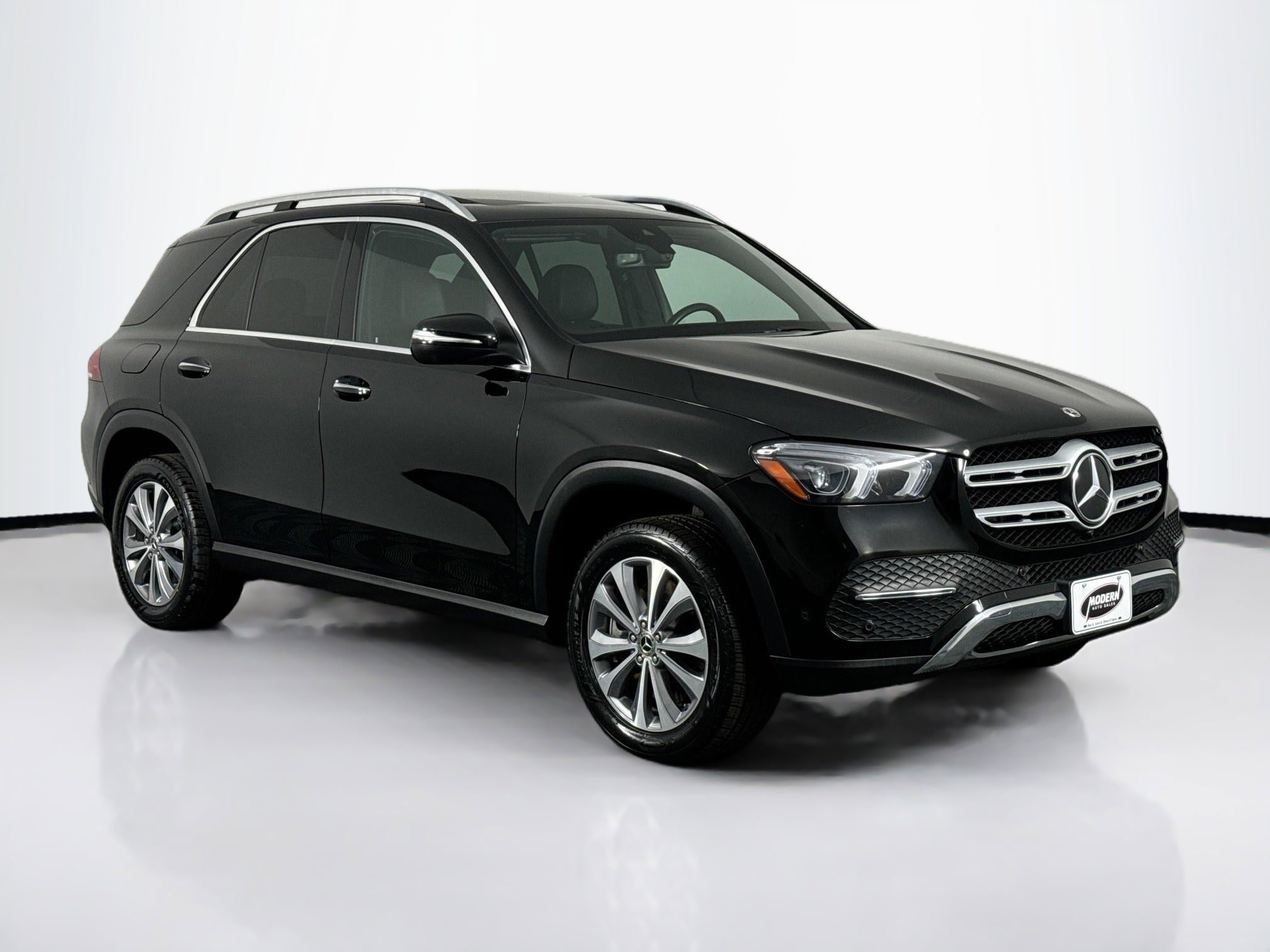 Used 2021 Mercedes-Benz GLE 450 4MATIC image 2