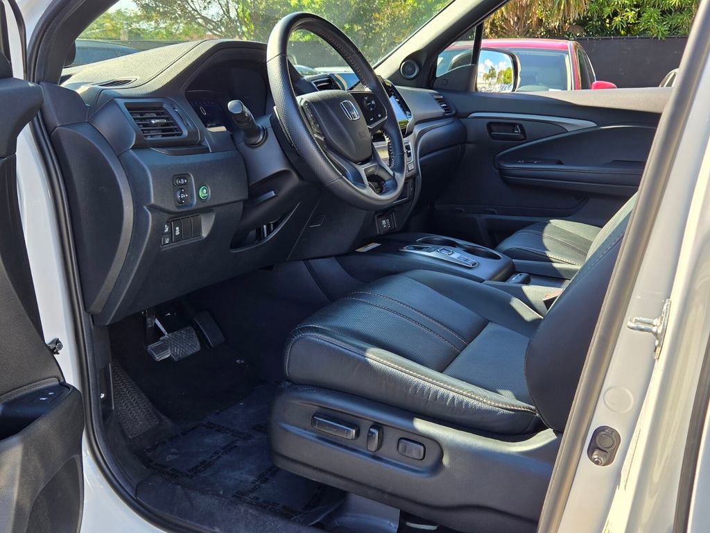 Used 2022 Honda Pilot TrailSport image 13