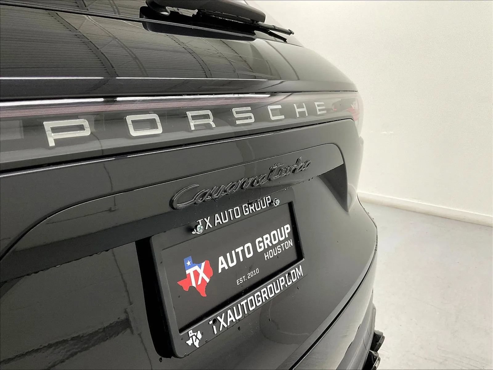 Used 2019 Porsche Cayenne Turbo AWD/4WD image 34