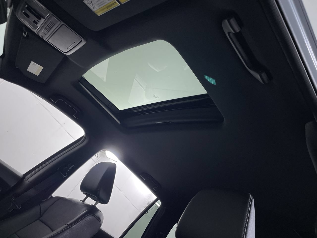 Used 2023 Honda Passport EX-L image 19