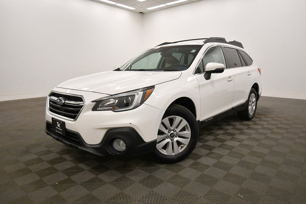 Used 2018 Subaru Outback 2.5i Premium image 2