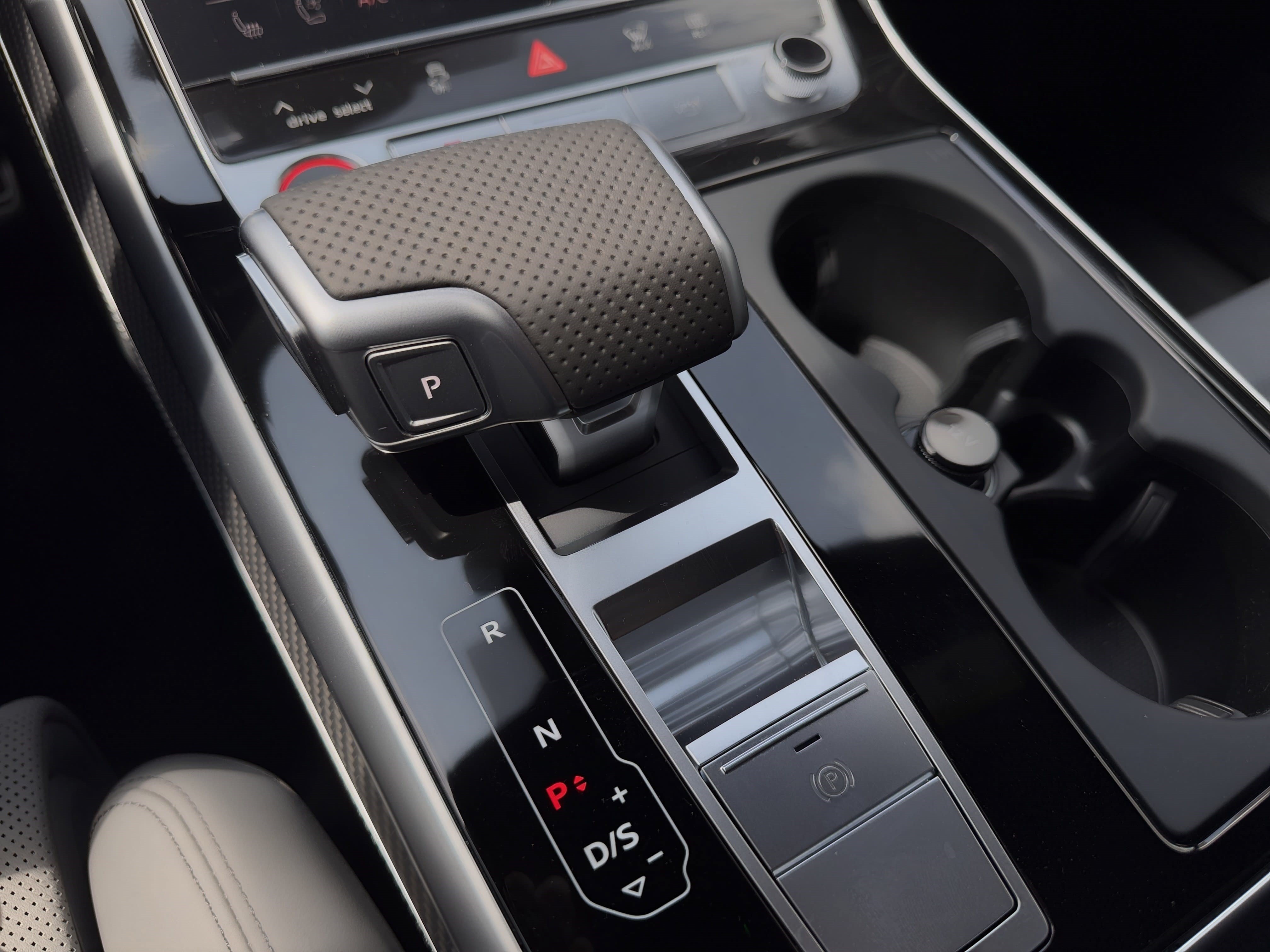 New 2026 Audi SQ8 Prestige AWD/4WD image 25