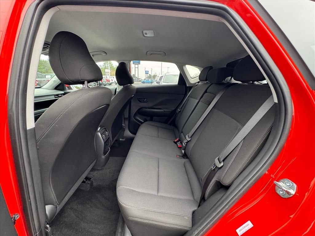 Used 2025 Hyundai Kona SEL image 11