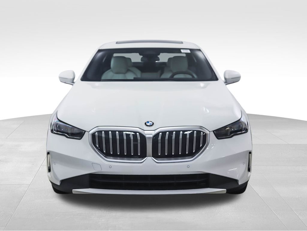 New 2026 BMW 530i xDrive w/ Premium Package image 8