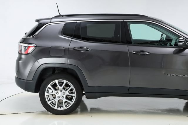 Used 2022 Jeep Compass Latitude AWD/4WD image 15