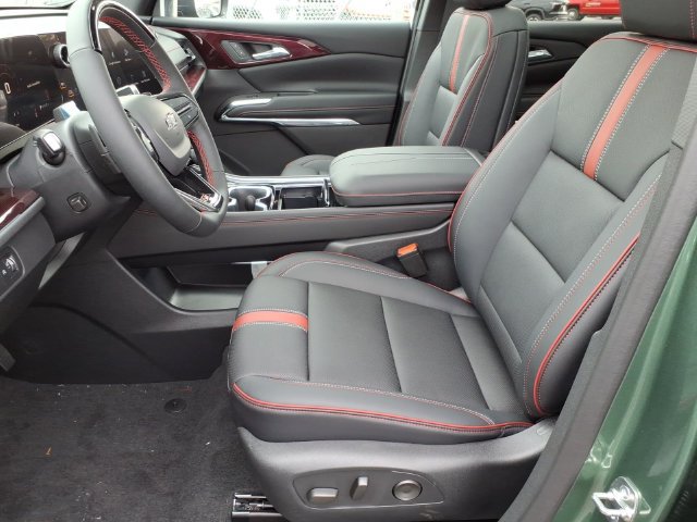 New 2027 Chevrolet Traverse RS w/ LPO, Floor Liner Package AWD/4WD image 6