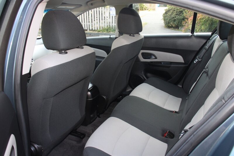Used 2012 Chevrolet Cruze LS w/ Connectivity Package FWD image 15