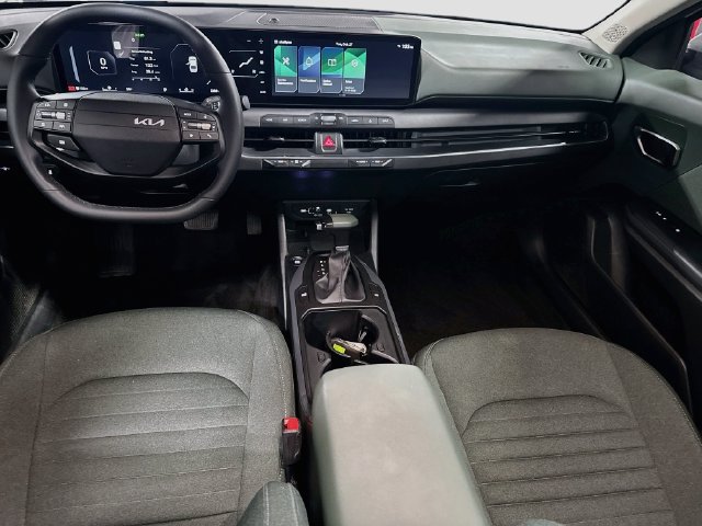Certified 2025 Kia K4 EX FWD image 21