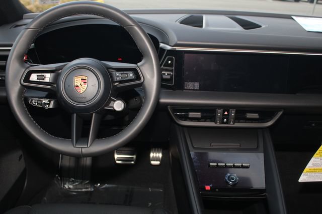 New 2025 Porsche Macan 4S Electric image 6