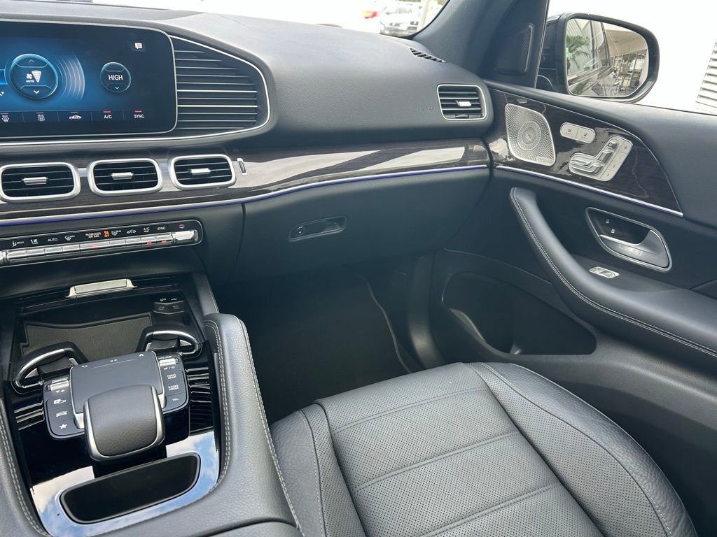 Used 2022 Mercedes-Benz GLE 350 4MATIC image 11