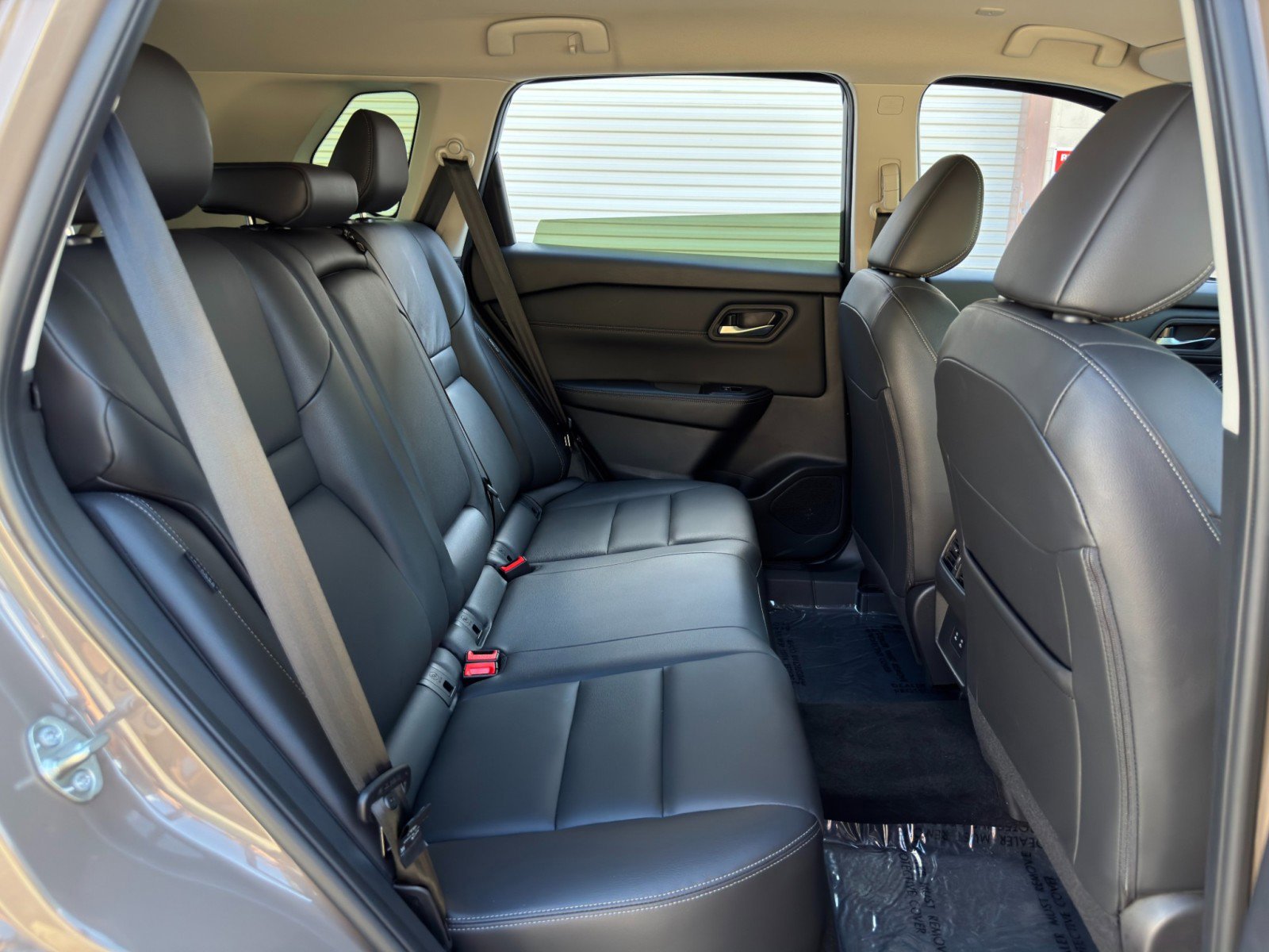 Used 2024 Nissan Rogue SL FWD image 36