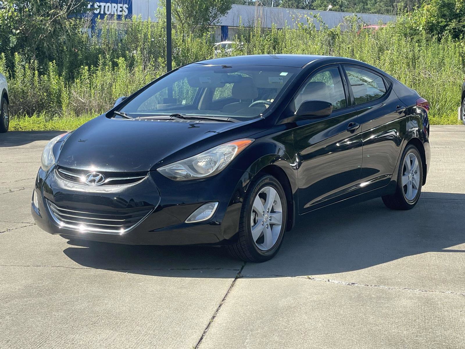 Used 2013 Hyundai Elantra GLS w/ Preferred Pkg FWD image 5