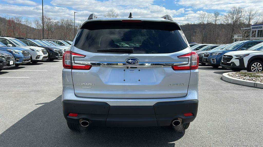 Used 2025 Subaru Ascent Premium image 5