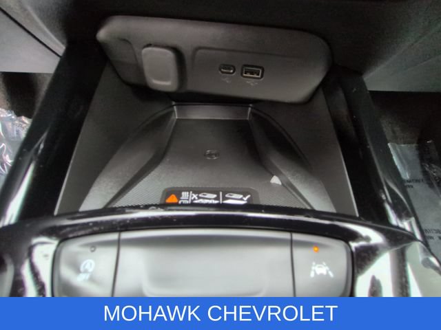 Certified 2025 Chevrolet Trax ACTIV w/ Sunroof Package FWD image 34