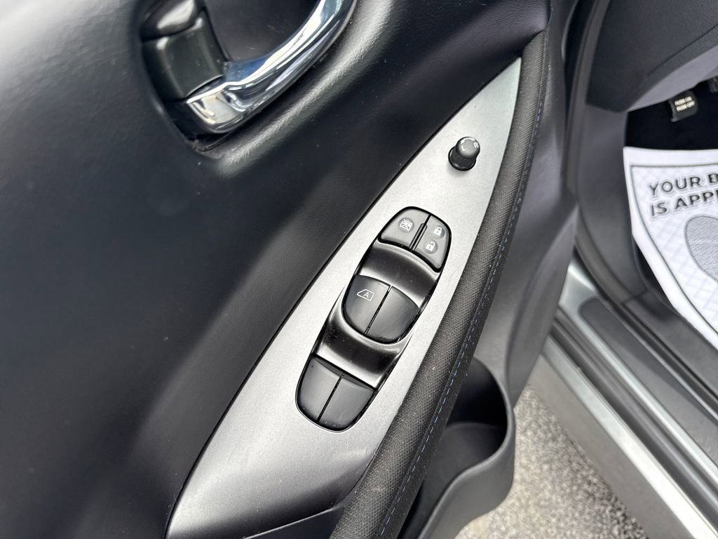 Used 2023 Nissan Leaf S image 22