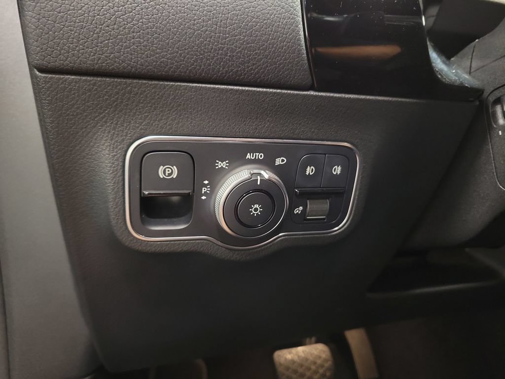 Used 2022 Mercedes-Benz GLA 250 4MATIC image 25