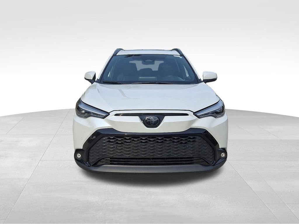 Used 2023 Toyota Corolla Cross AWD Hybrid w/ Convenience Package image 2