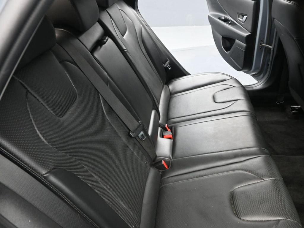 Certified 2021 Hyundai Elantra Limited image 13