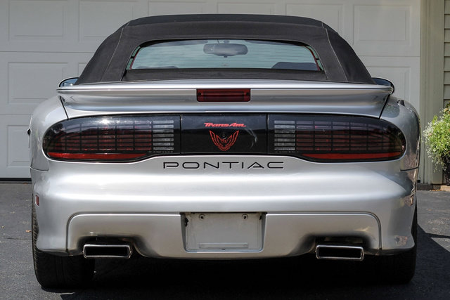 Used 1997 Pontiac Firebird Trans Am RWD image 17