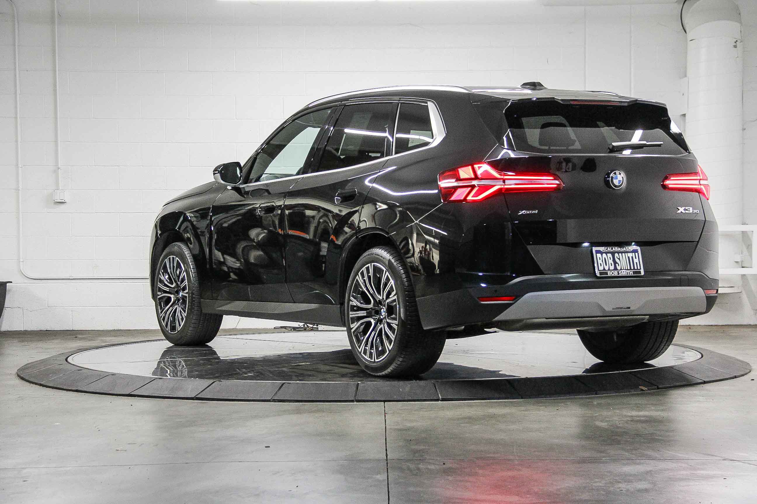 Used 2025 BMW X3 xDrive30i image 4