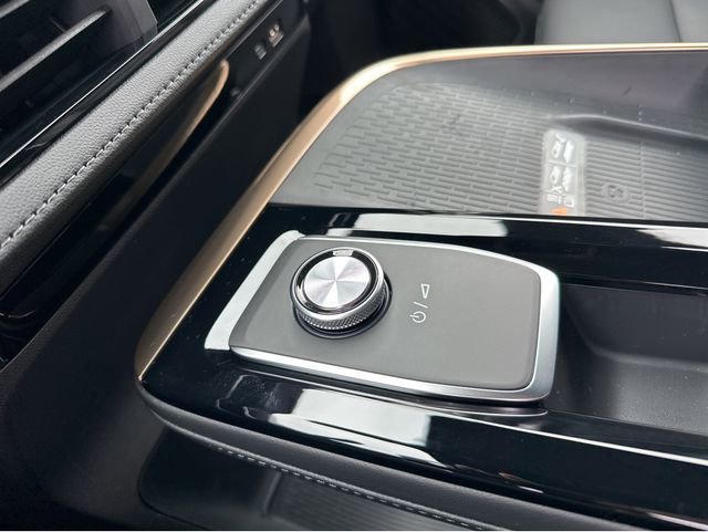New 2026 Buick Enclave Avenir w/ Super Cruise Package image 21
