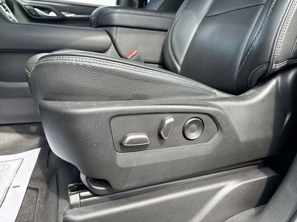Used 2023 GMC Yukon Denali AWD/4WD image 12
