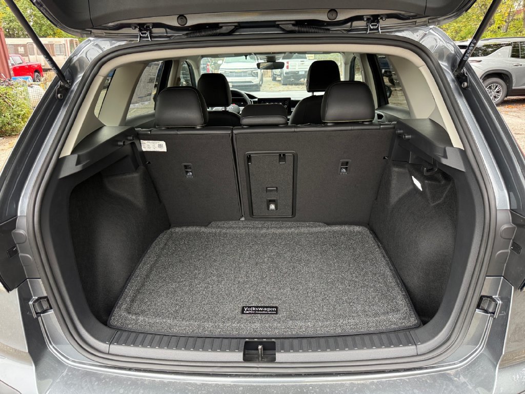 New 2027 Volkswagen Taos Sport AWD/4WD image 22