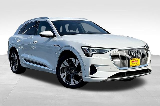 Used 2022 Audi e-tron Premium Plus w/ Premium Plus Package