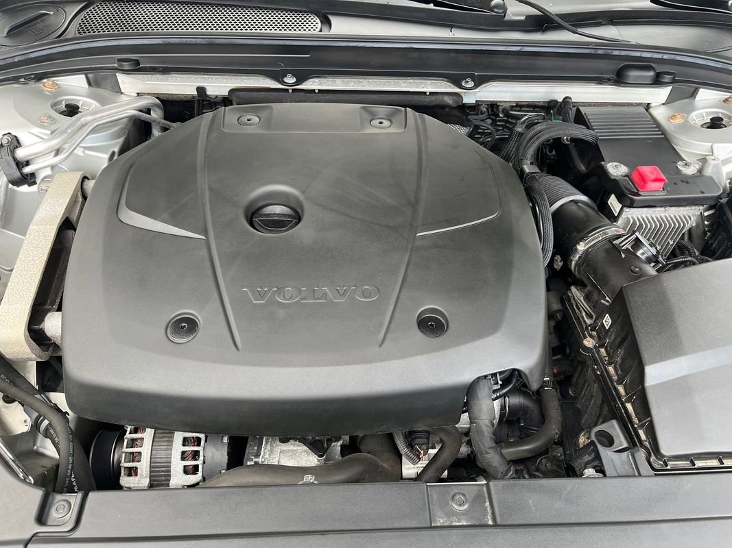 Used 2018 Volvo V90 T5 Cross Country w/ Convenience Package image 28