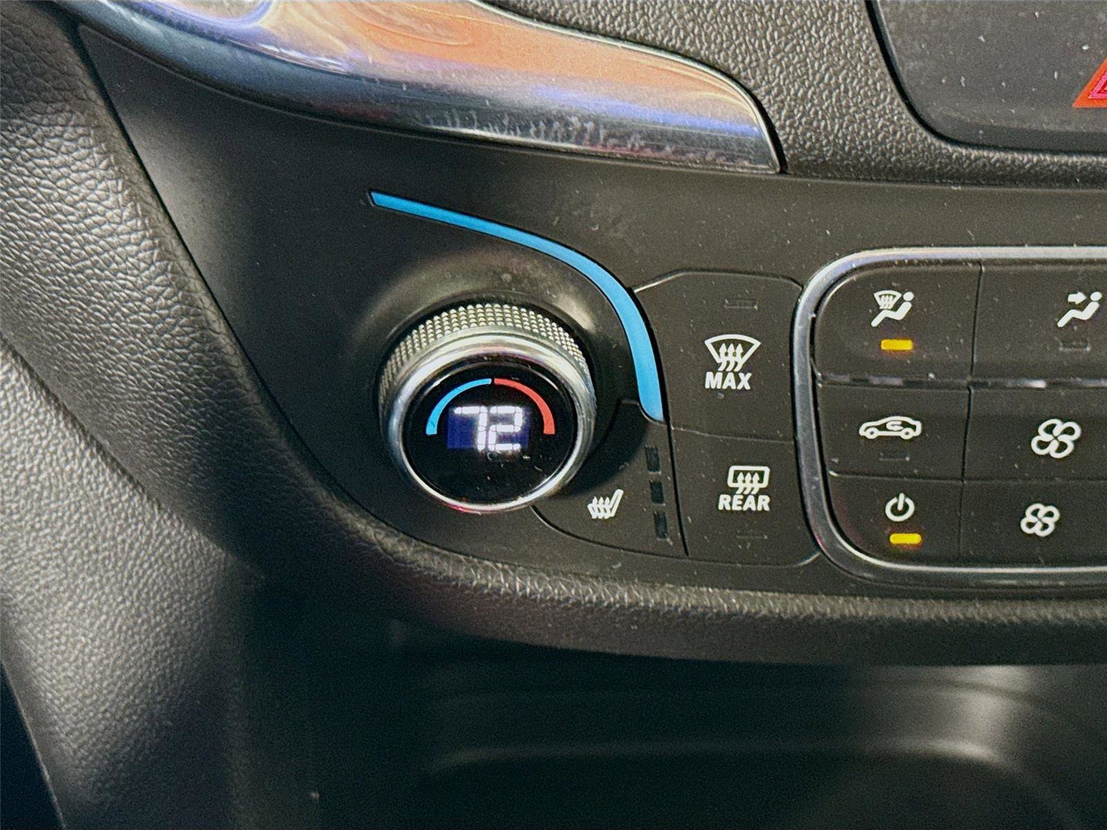 Used 2020 Chevrolet Equinox LT image 13