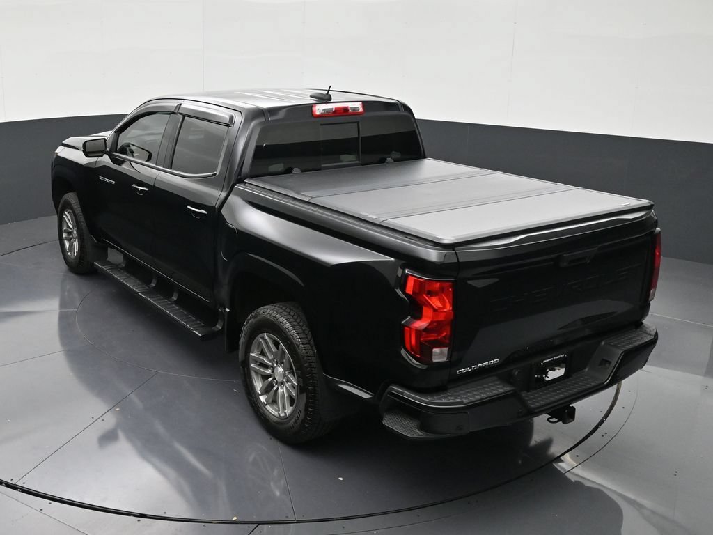 Used 2025 Chevrolet Colorado LT RWD image 14