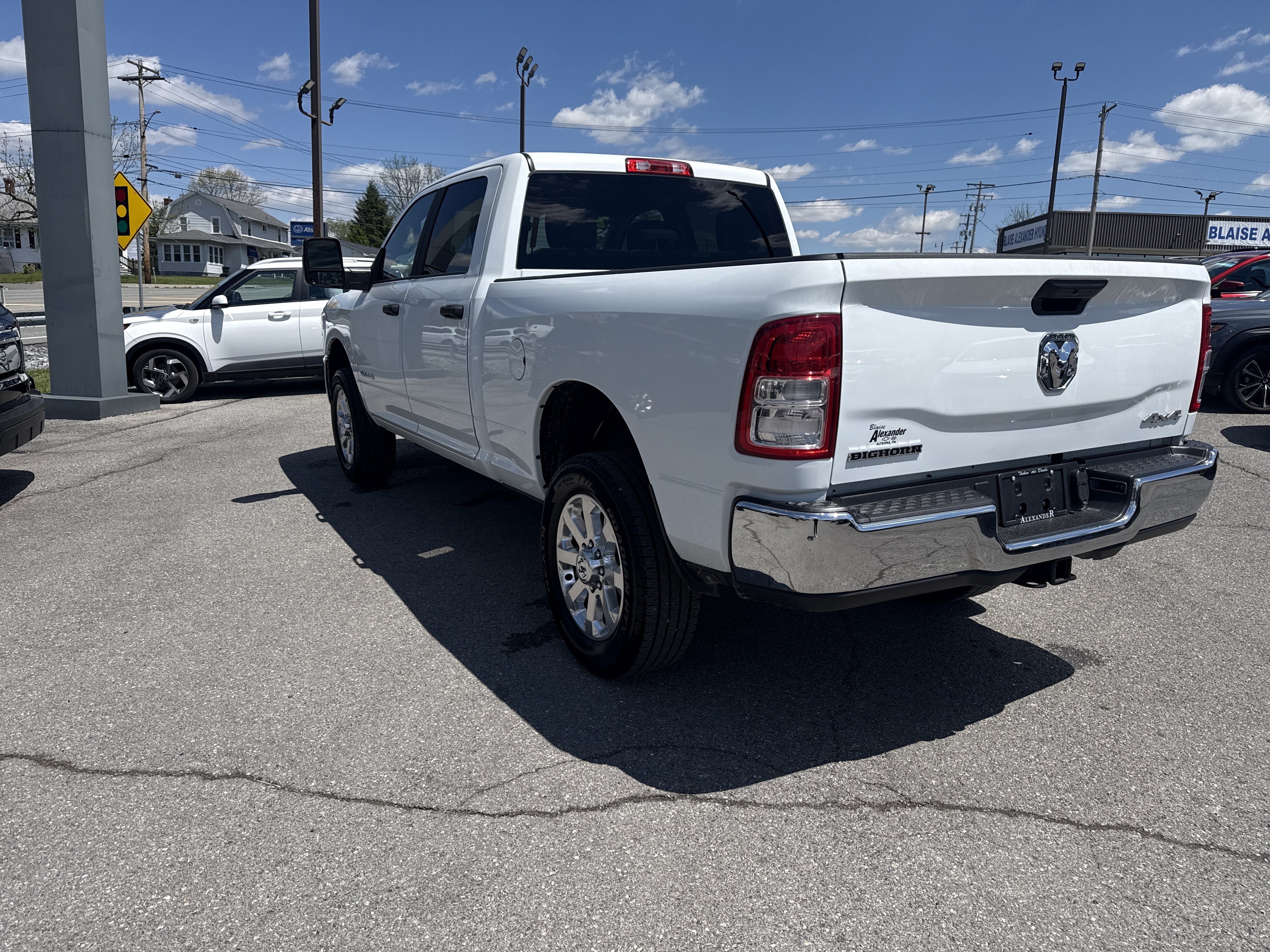 Used 2023 RAM 2500 Big Horn w/ Level 1 Equipment Group AWD/4WD image 6