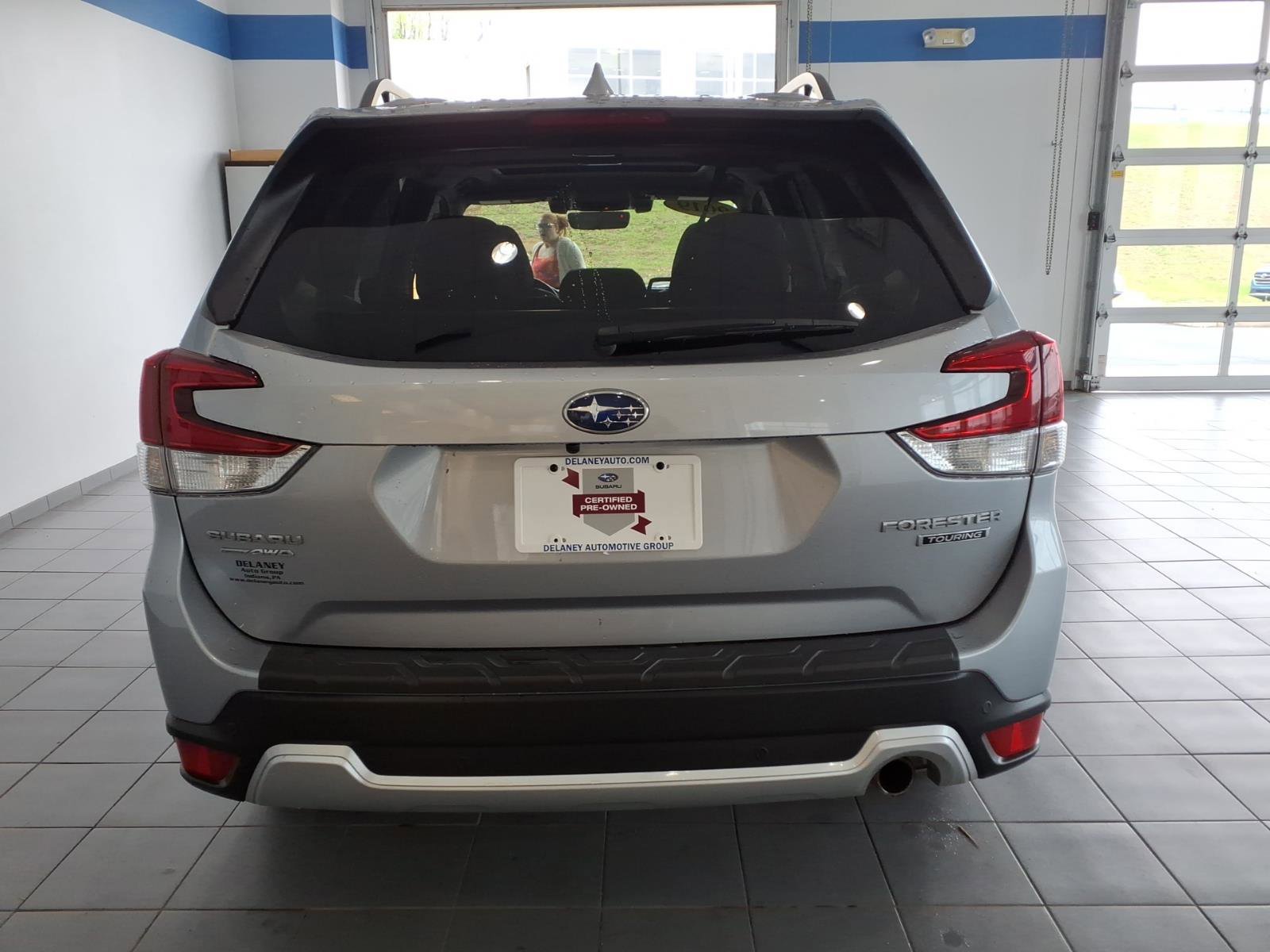 Used 2019 Subaru Forester Touring AWD/4WD image 6