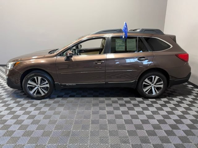 Used 2019 Subaru Outback 3.6R Limited AWD/4WD image 6