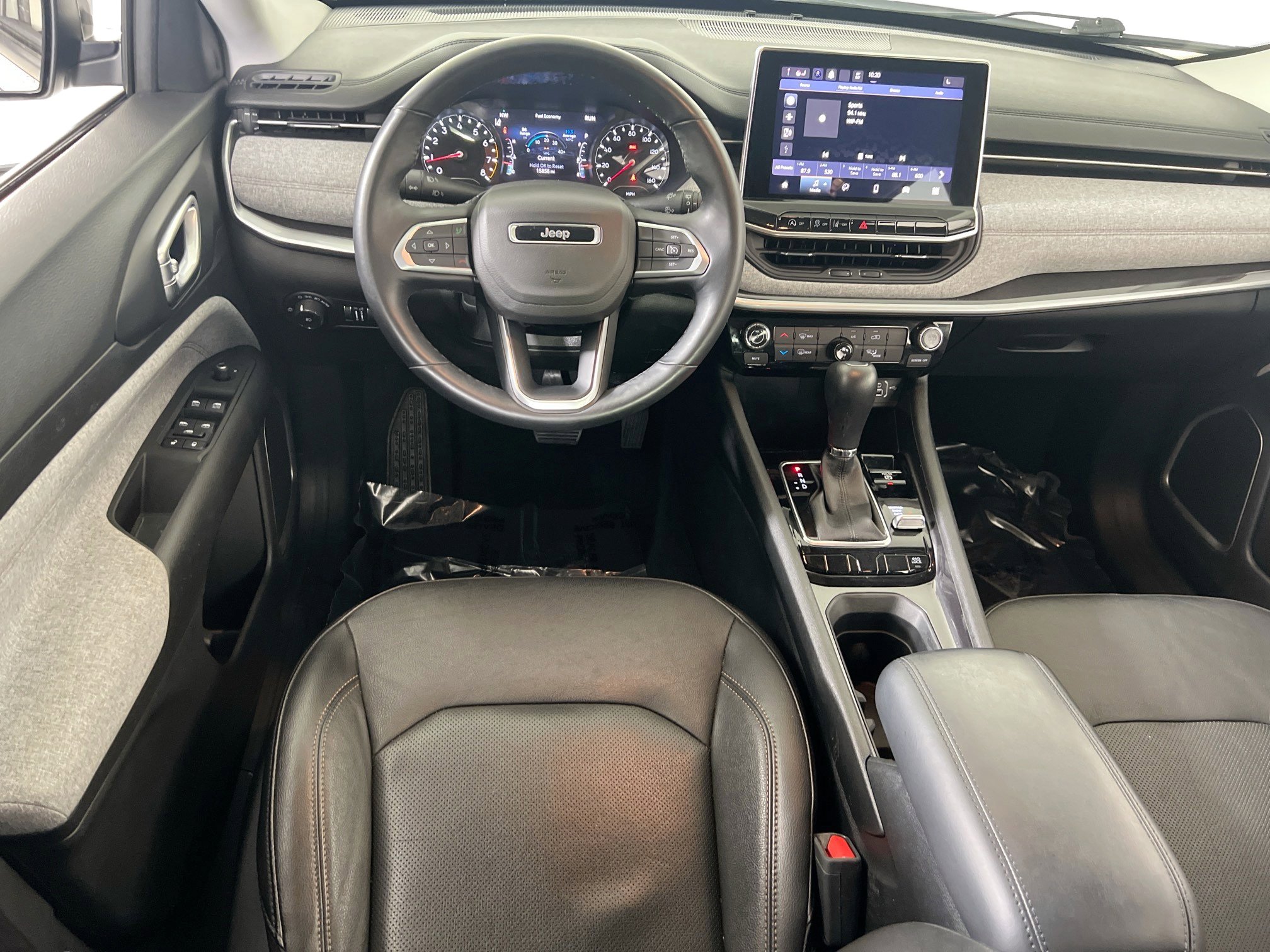 Used 2022 Jeep Compass Latitude AWD/4WD image 21