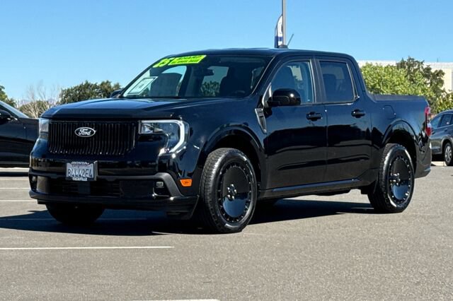 Used 2025 Ford Maverick Lobo AWD/4WD image 8