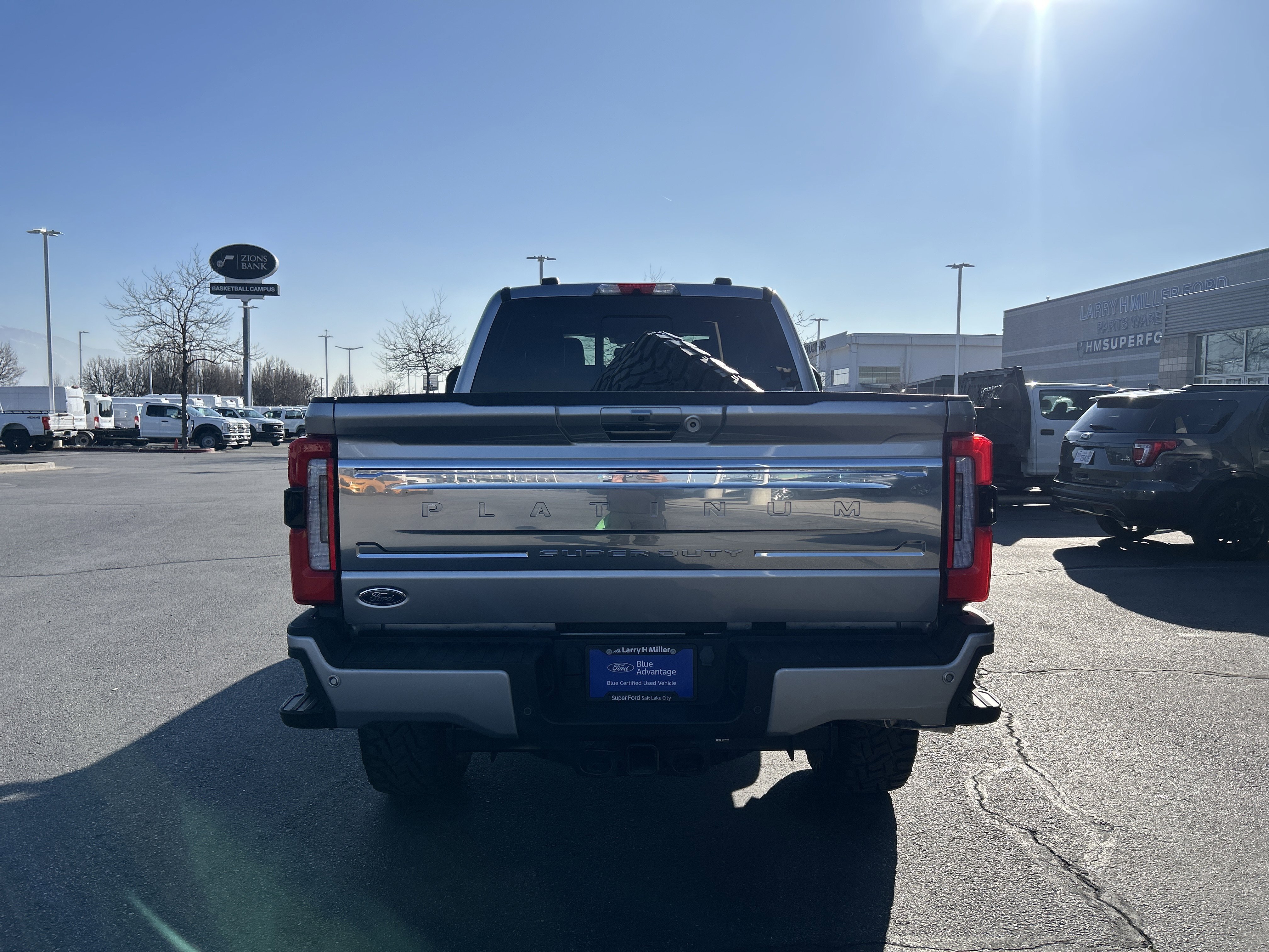 Certified 2024 Ford F350 Platinum w/ Tremor Off-Road Package image 4