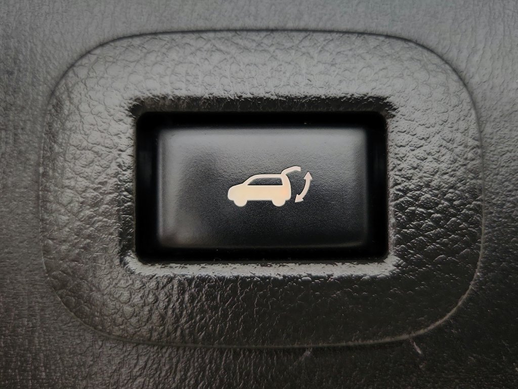 Used 2018 Nissan Armada SL w/ Premium Package AWD/4WD image 36