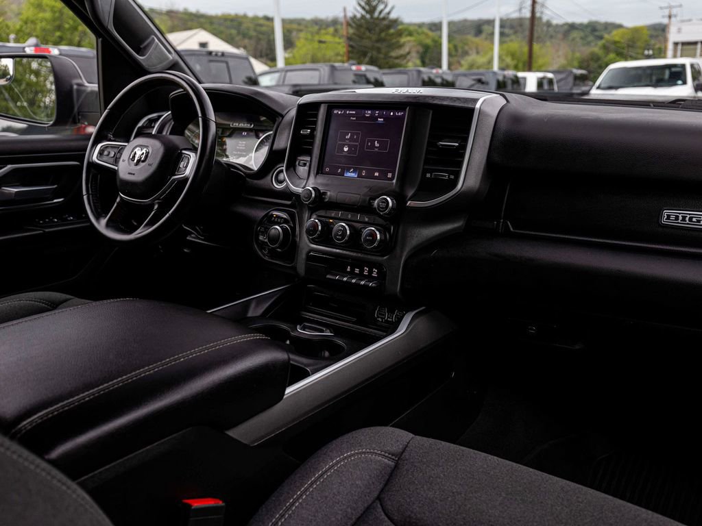 Used 2022 RAM 1500 Big Horn AWD/4WD image 30