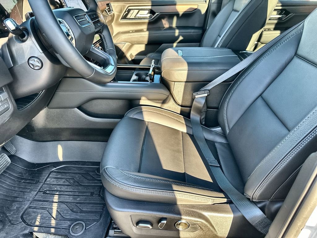 Used 2026 GMC Yukon XL Denali w/ Denali Reserve Package RWD image 24