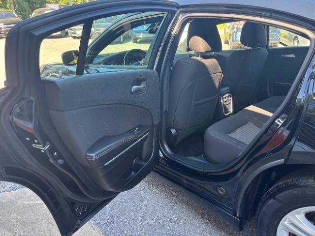 Used 2023 Dodge Charger SXT image 31