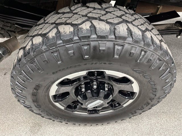 Used 2025 Ford F350 Platinum w/ Tremor Off-Road Package AWD/4WD image 17