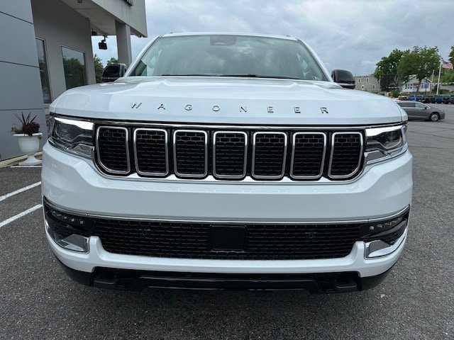 New 2024 Jeep Wagoneer L 4WD w/ Rear Seat Video Group 1 image 3