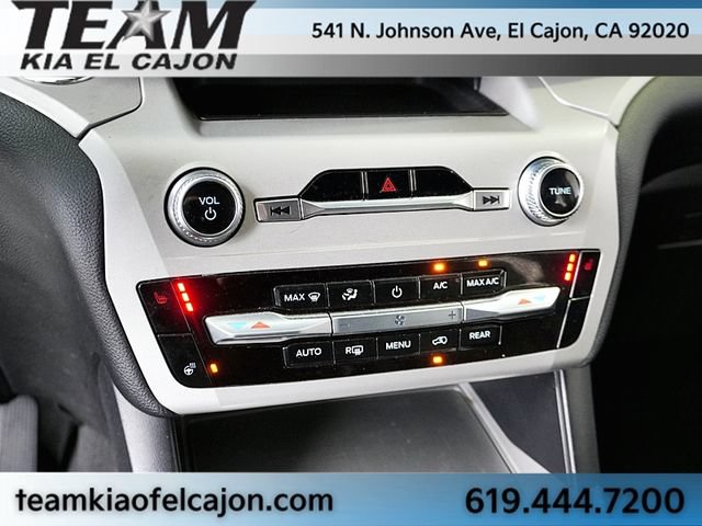 Used 2023 Ford Explorer XLT w/ Equipment Group 202A AWD/4WD image 31