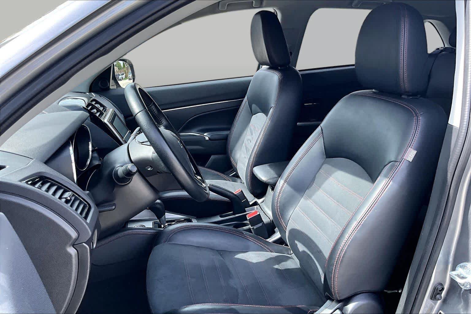 Used 2024 Mitsubishi Outlander Sport SE AWD/4WD image 8
