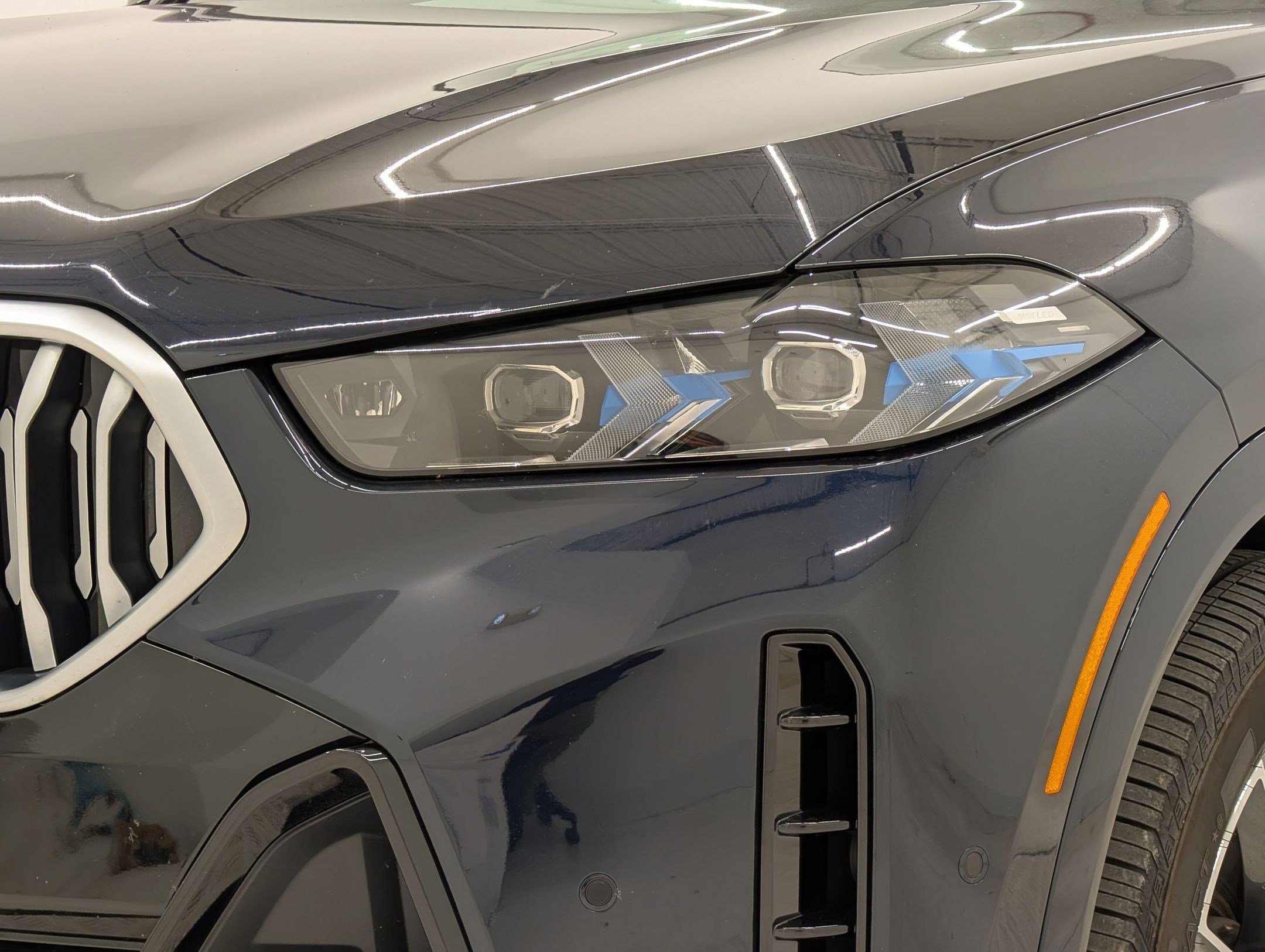 Certified 2026 BMW X6 xDrive40i image 11