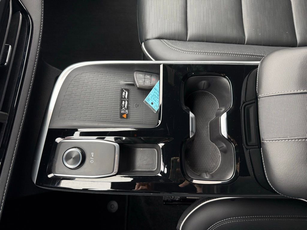 Used 2025 Buick Enclave Sport Touring image 43