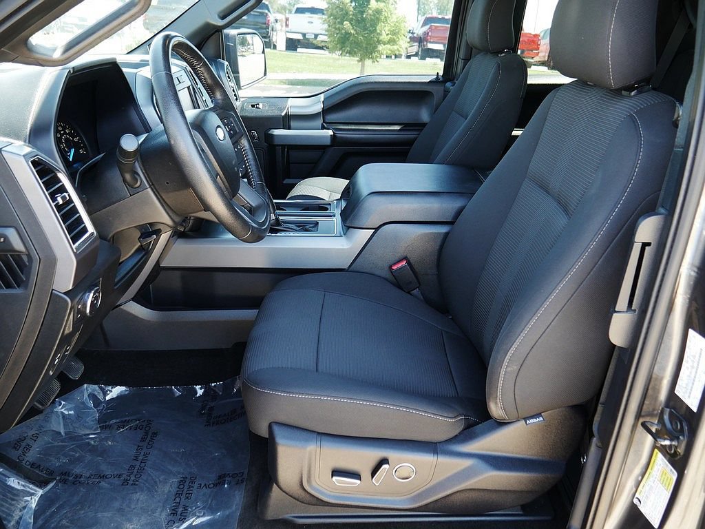 Used 2015 Ford F150 XLT w/ Equipment Group 302A Luxury AWD/4WD image 11