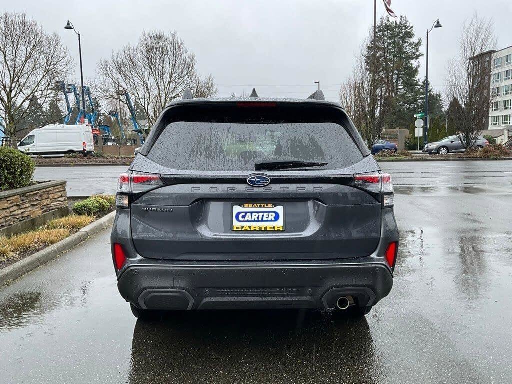 Certified 2025 Subaru Forester Limited image 7